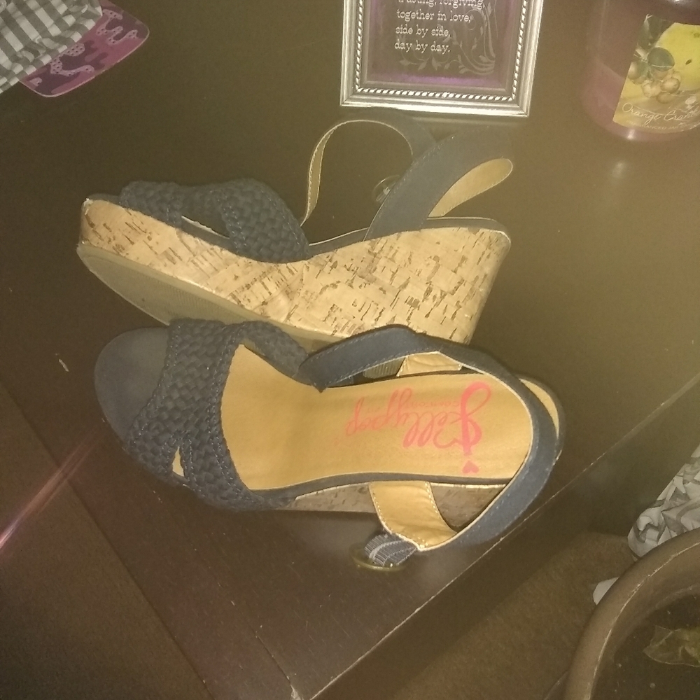 Girls wedge sandals
